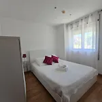 T2 - Marina De Apartment